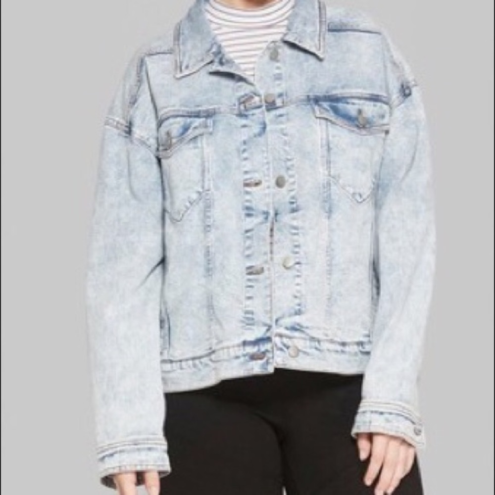 NWOT acid wash denim jacket